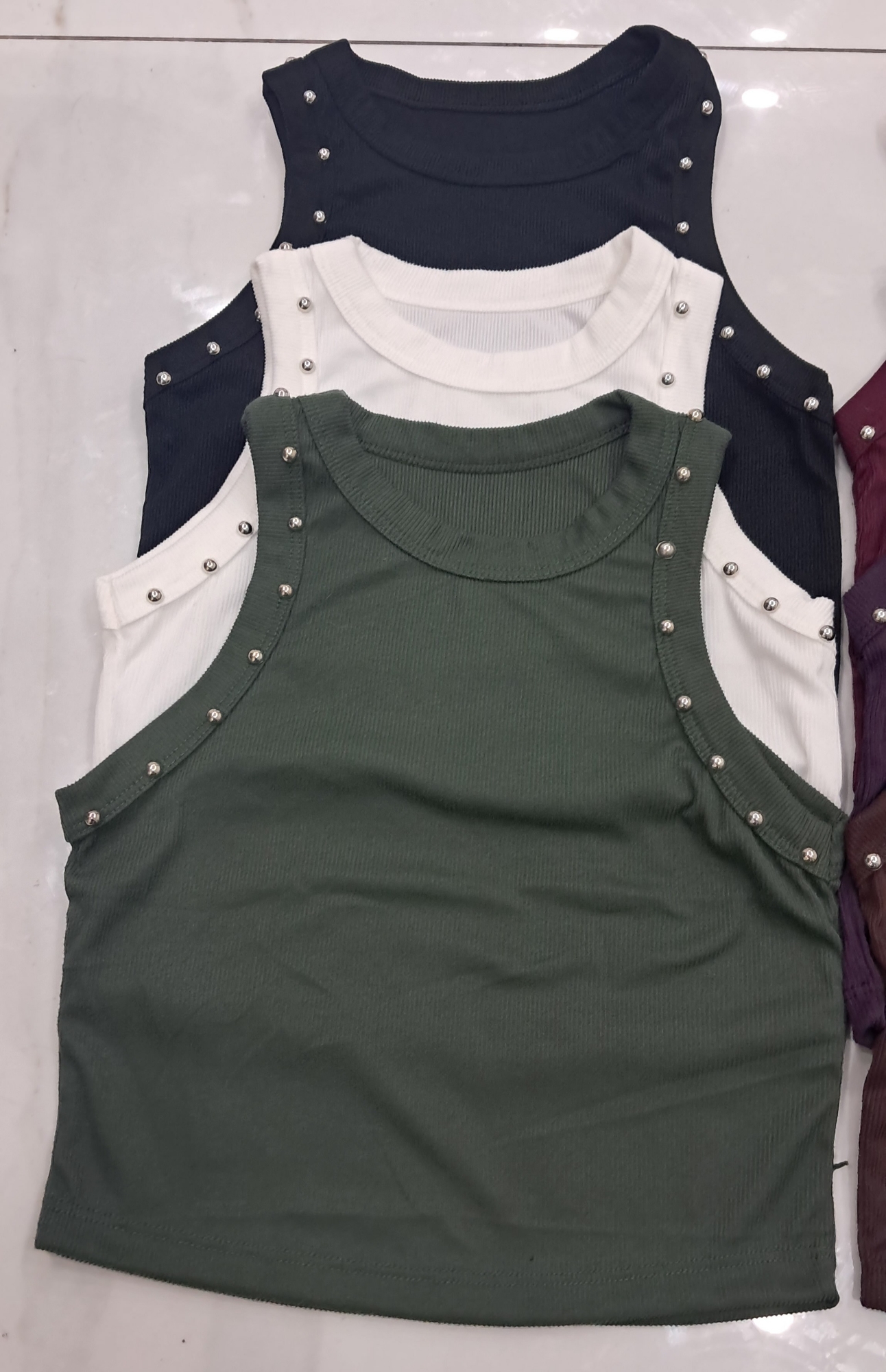 Musculosa de Morley con Tachas - Imagen 2