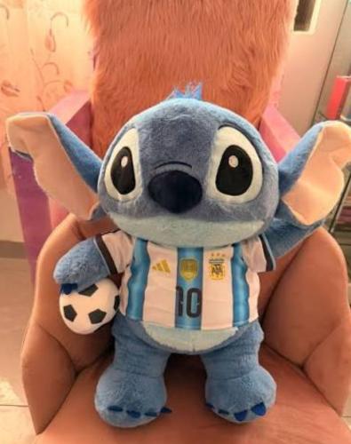 Peluche con la Manta de Stichs