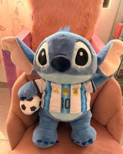Peluche con la Manta de Stichs