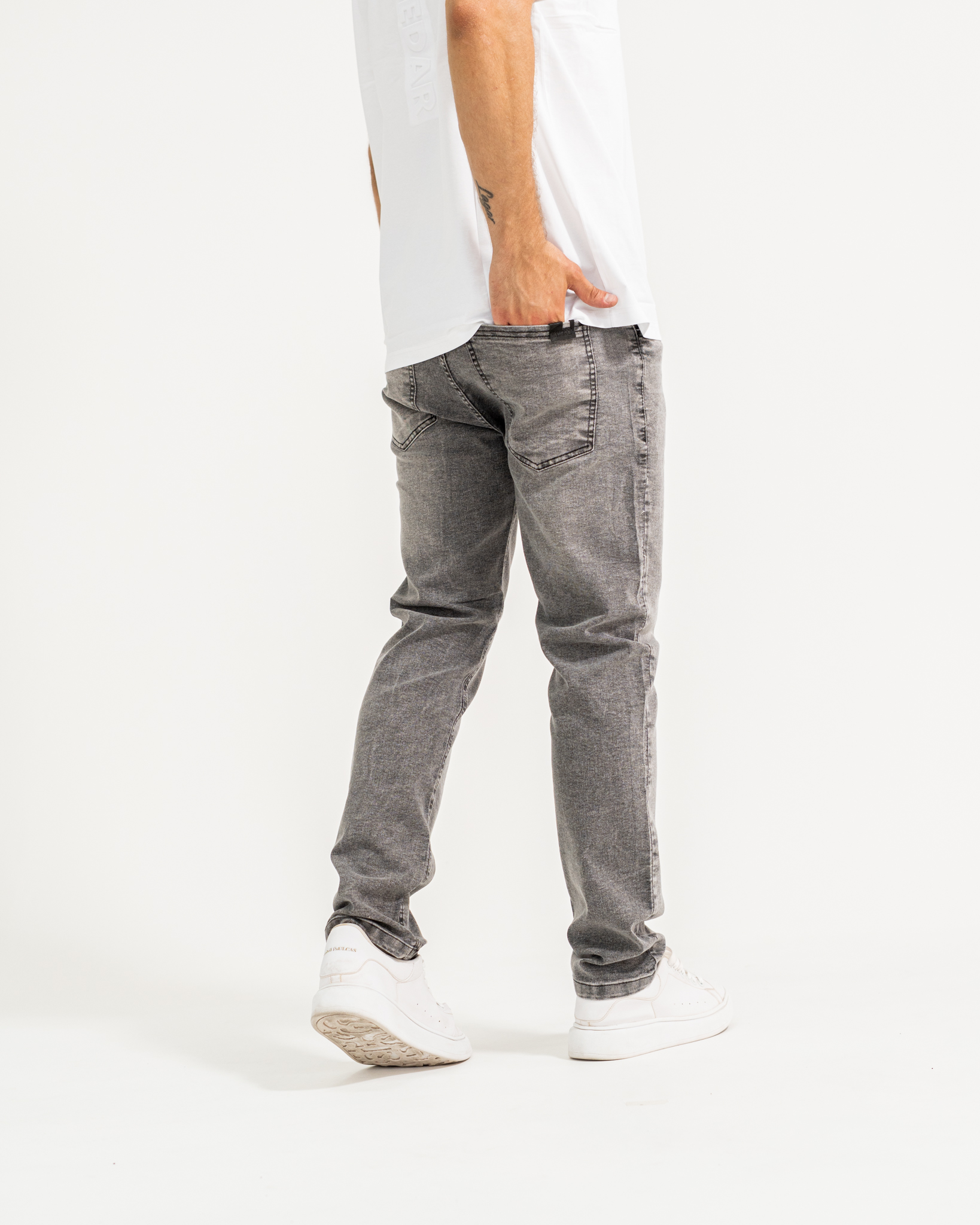 Pant. Hombre Recto Elastizado Gris Nevado - DSC00811.jpg