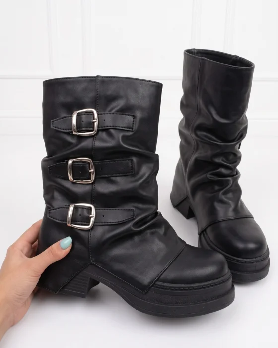 Botas Abuchonada con Hebillas Negro