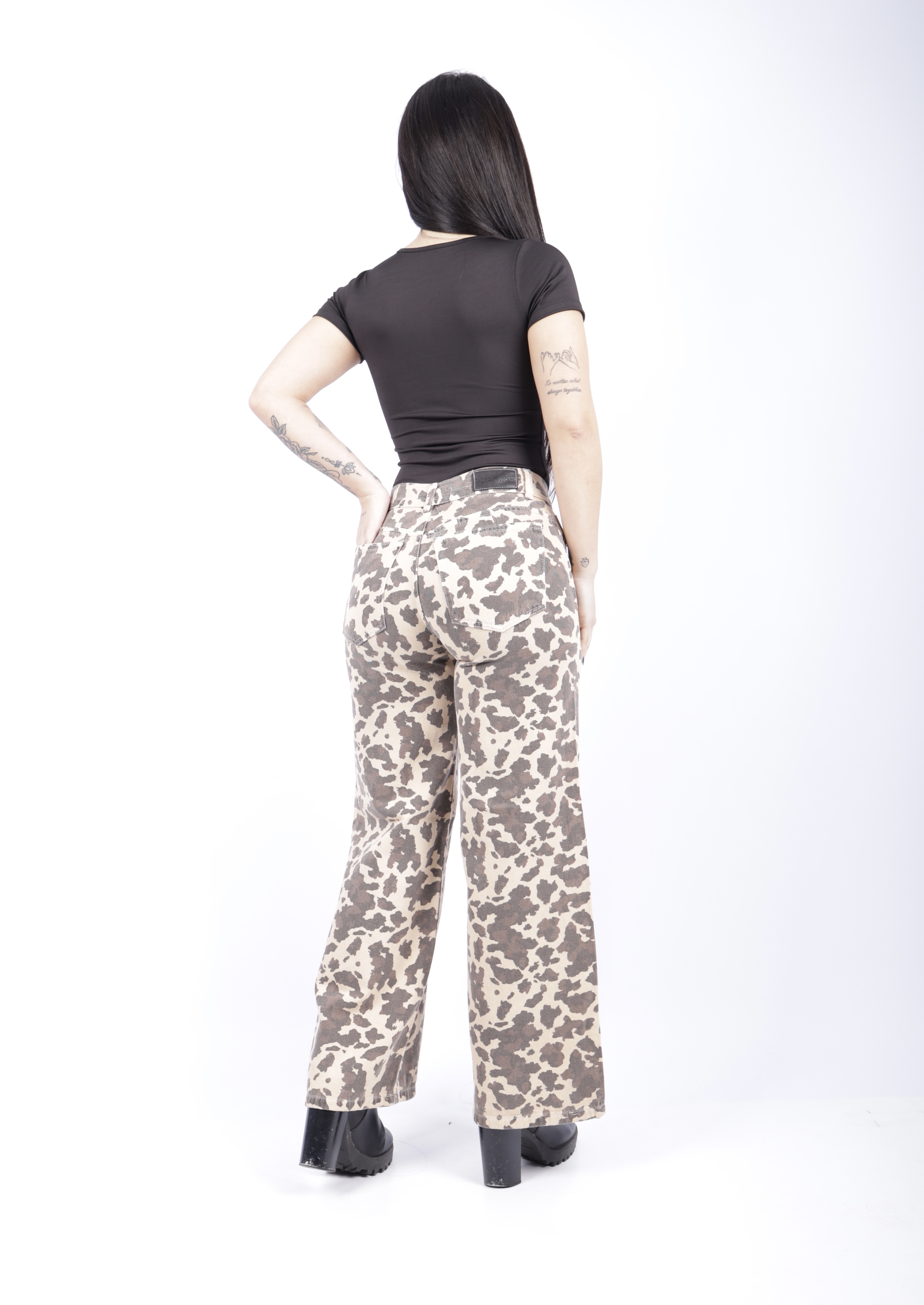 Wide Leg - 3.JPG