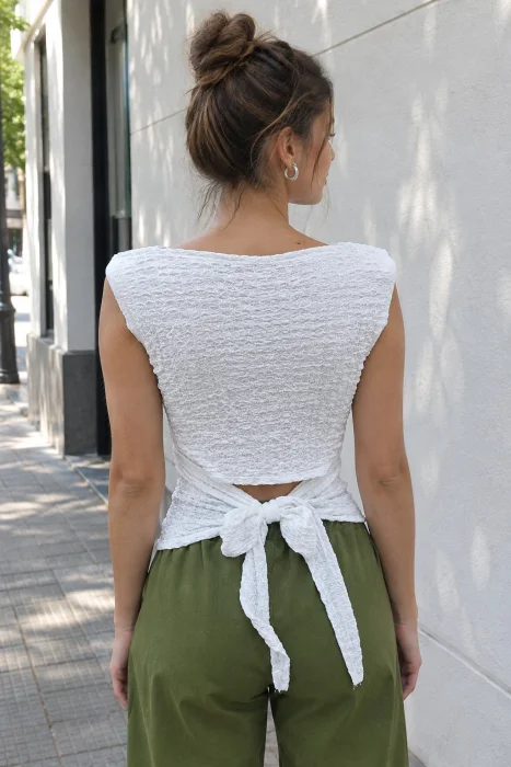 Top Cuello Bote Bruselas Lazo