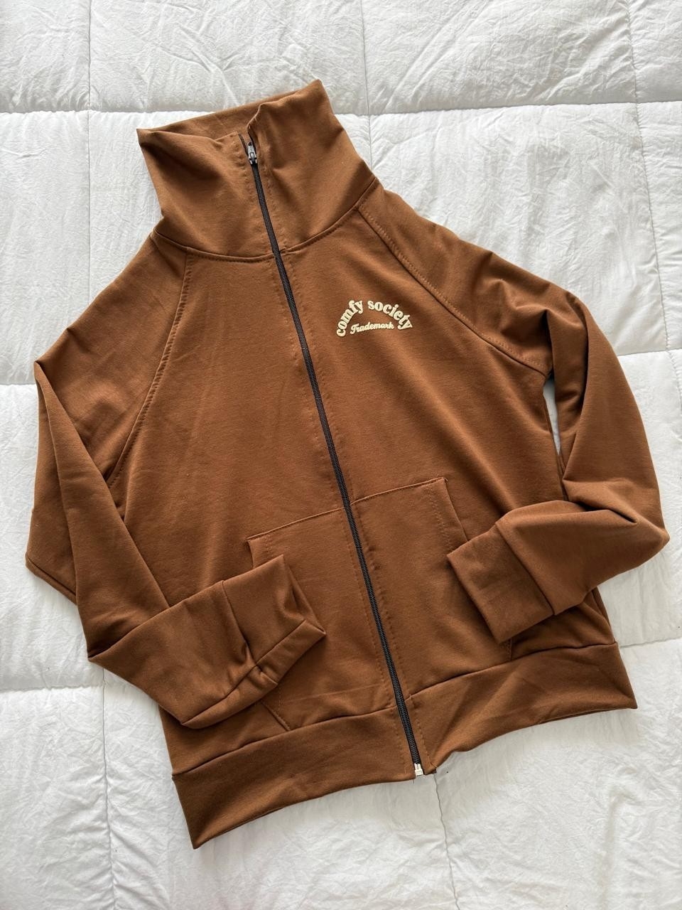 Camp Comfy - Imagen 2