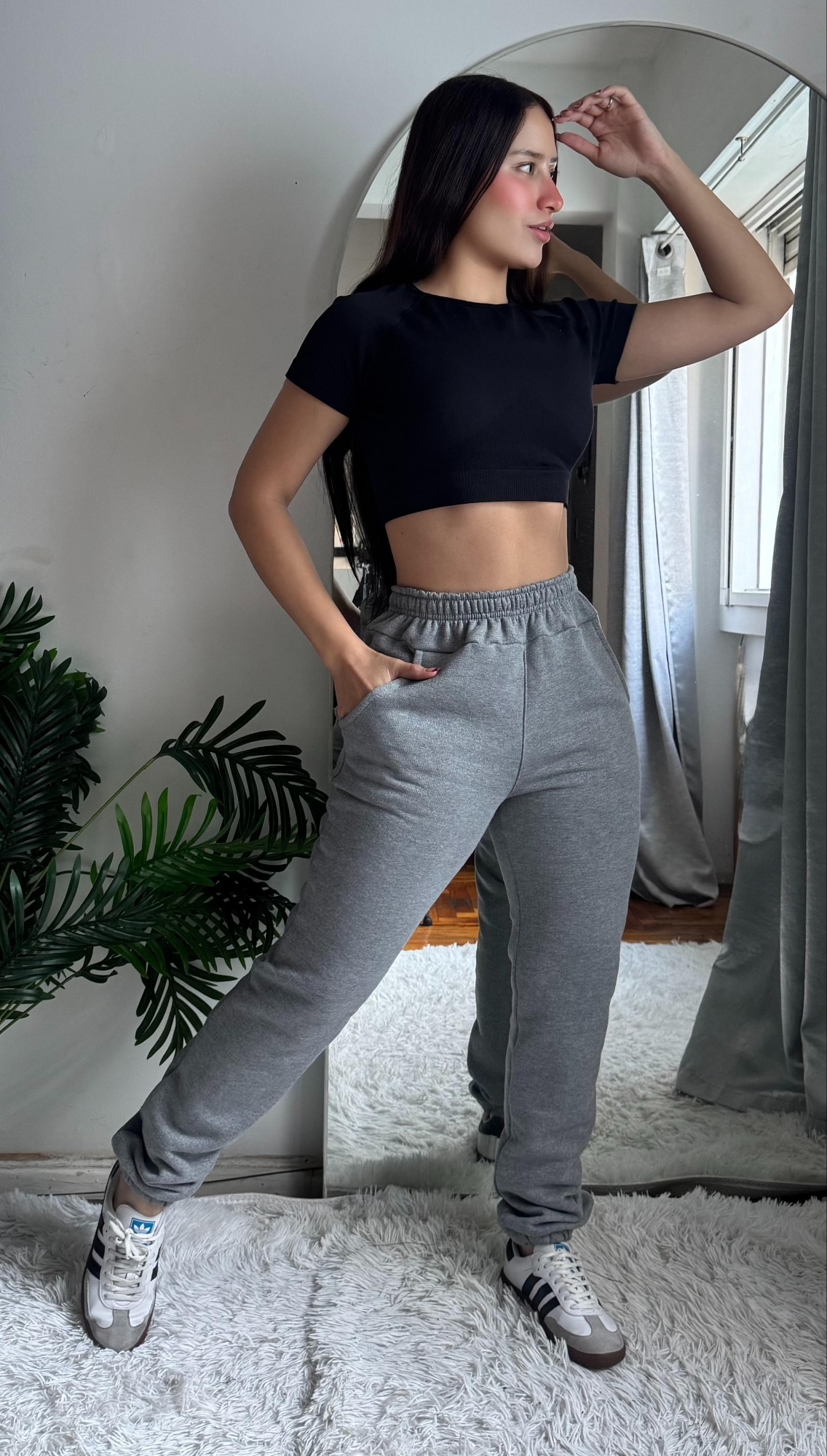 Joggins de Frisa Peinado con Puño - Imagen 2