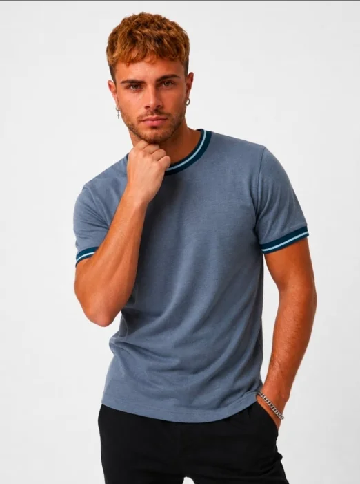 Remera Hombre Cuello Combinado