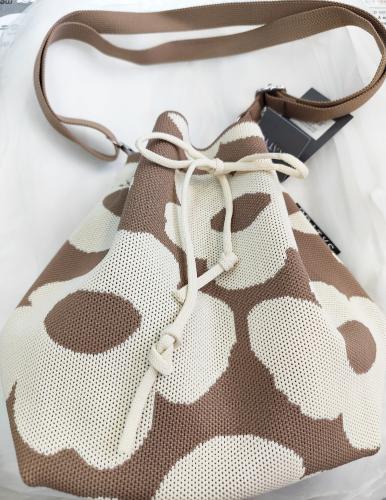 Bolso Bucket Tejido