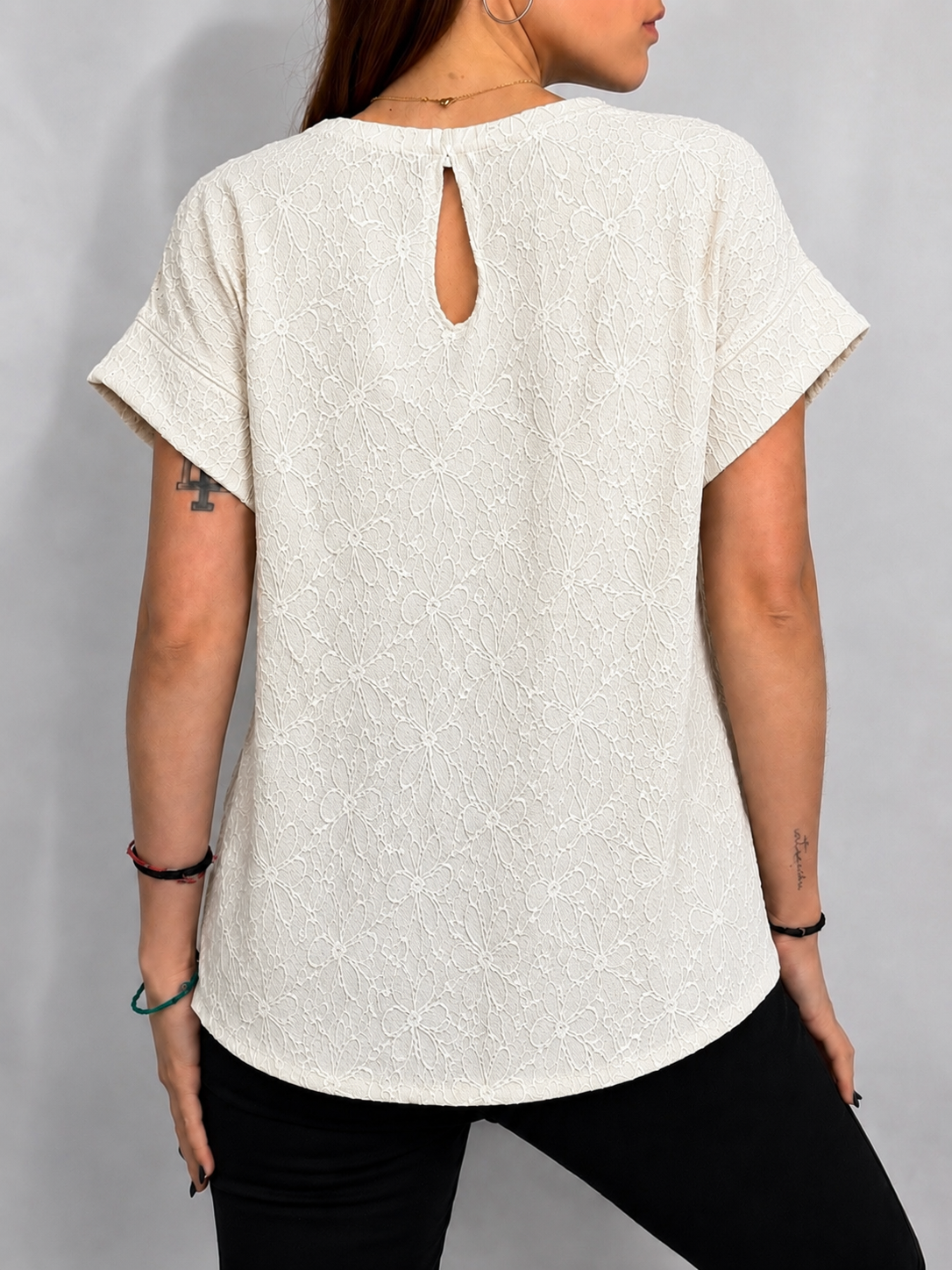 Remera de Broderie - 0EA0CD5C-FE34-415F-A554-BA1DD6811B34.png
