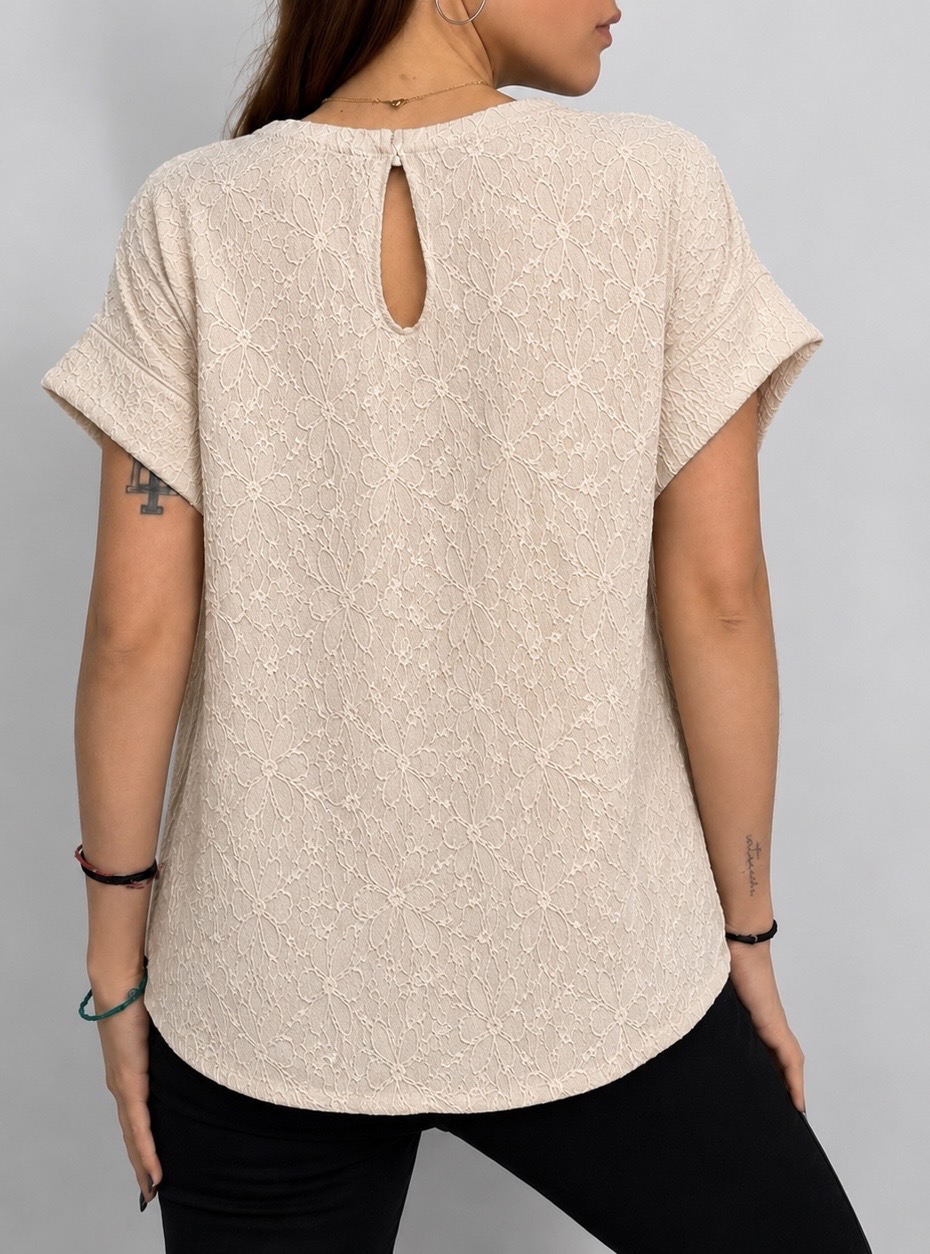 Remera de Broderie - 0B8CEB2B-E7F1-4C52-ADC0-C720F3D3E2D3.jpeg