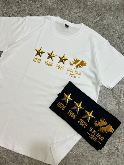 Remera Estrellas y Malvinas