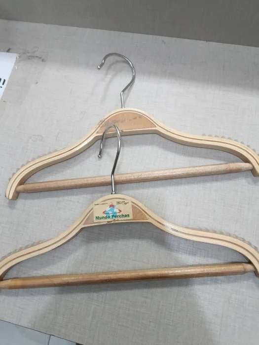 Percha Madera Bebe con Sujetador de Goma