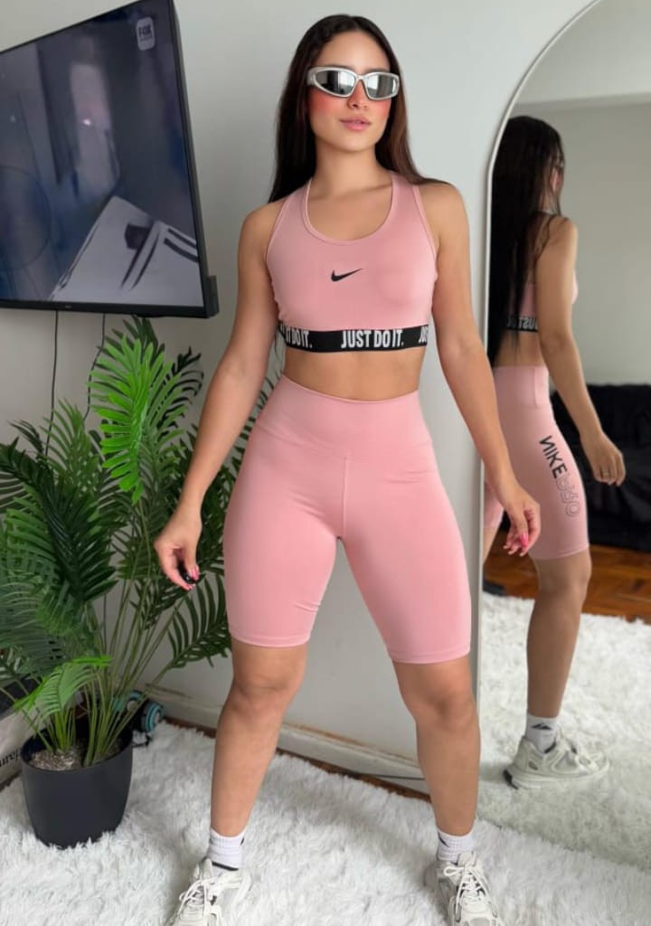 Conjunto de Dama de Laycra - Imagen 7