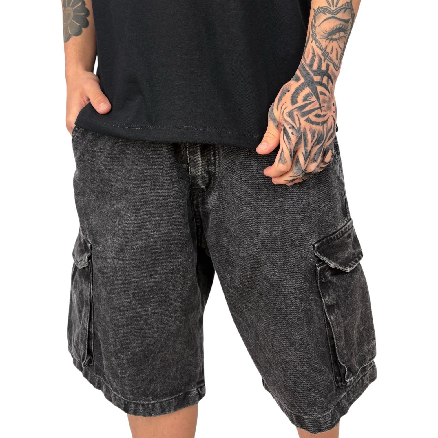Bermuda Cargo Mom Negro - Imagen 4
