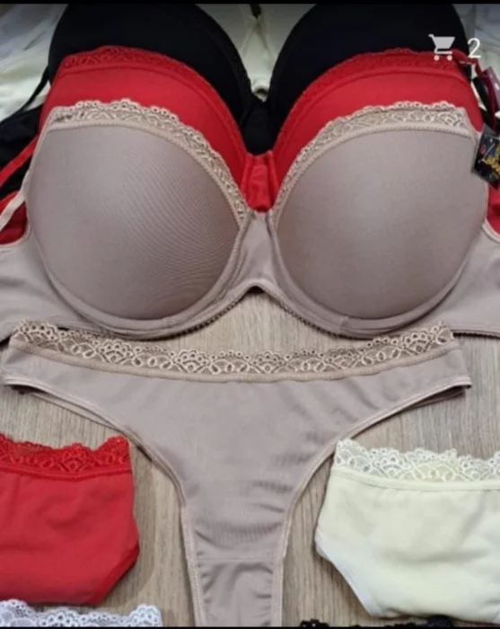 Conjunto con Colale Algodón Puntilla