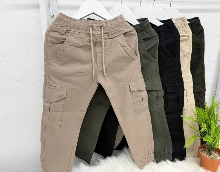 Jogger de Gabardina con Cargo