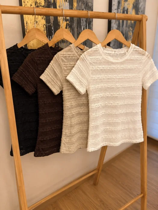 Remera de Encaje Azahara