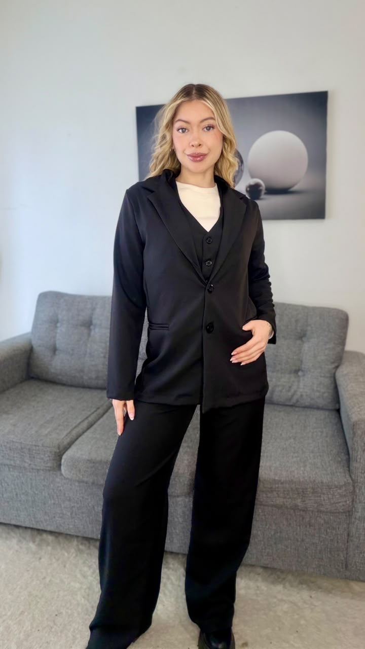 Conjunto Pantalone Chaleco y Blazer - f41799e1-9868-4a8e-945b-d7b686537556.jpeg