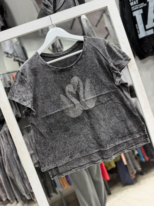 Remera Batick con Strass