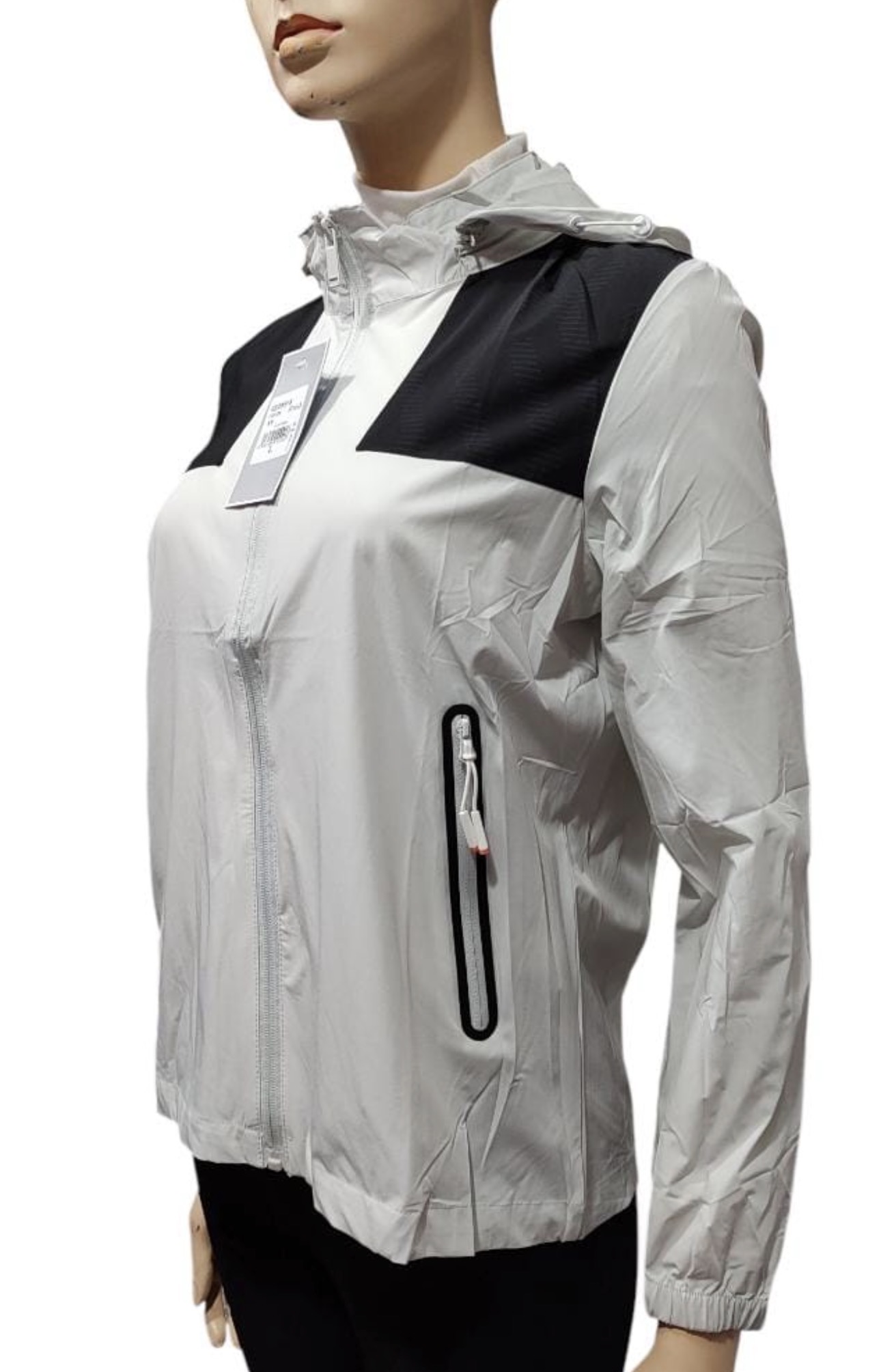 Campera de Micro Fibra Deportiva - IMG_9563.jpeg