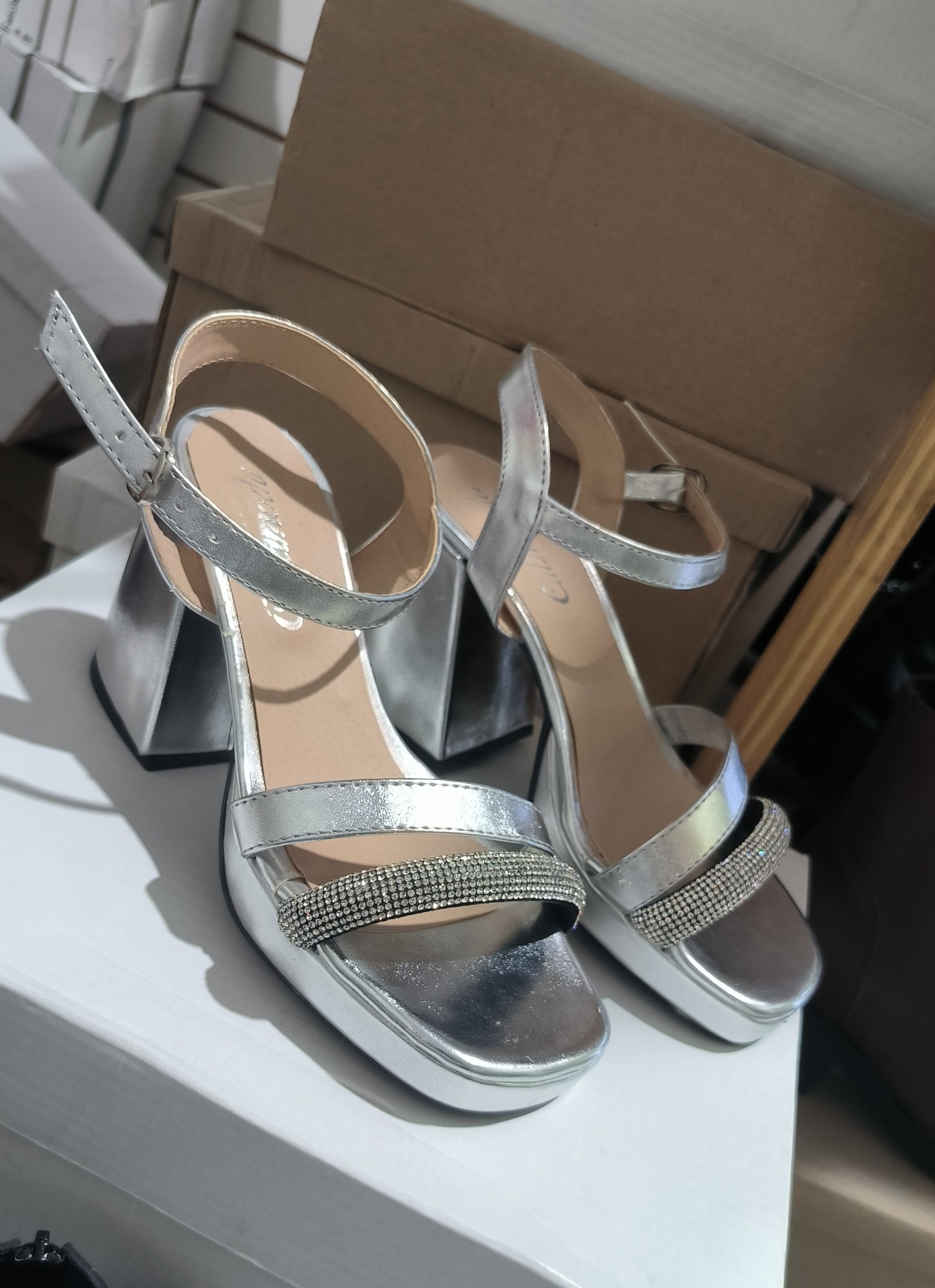 Sandalias de Fiesta con Strass Negro y Plateado (art.dia) - Imagen 3
