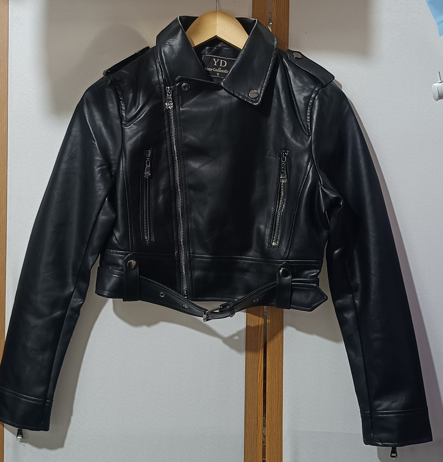 Campera Eco Cuero Corta - Imagen 1