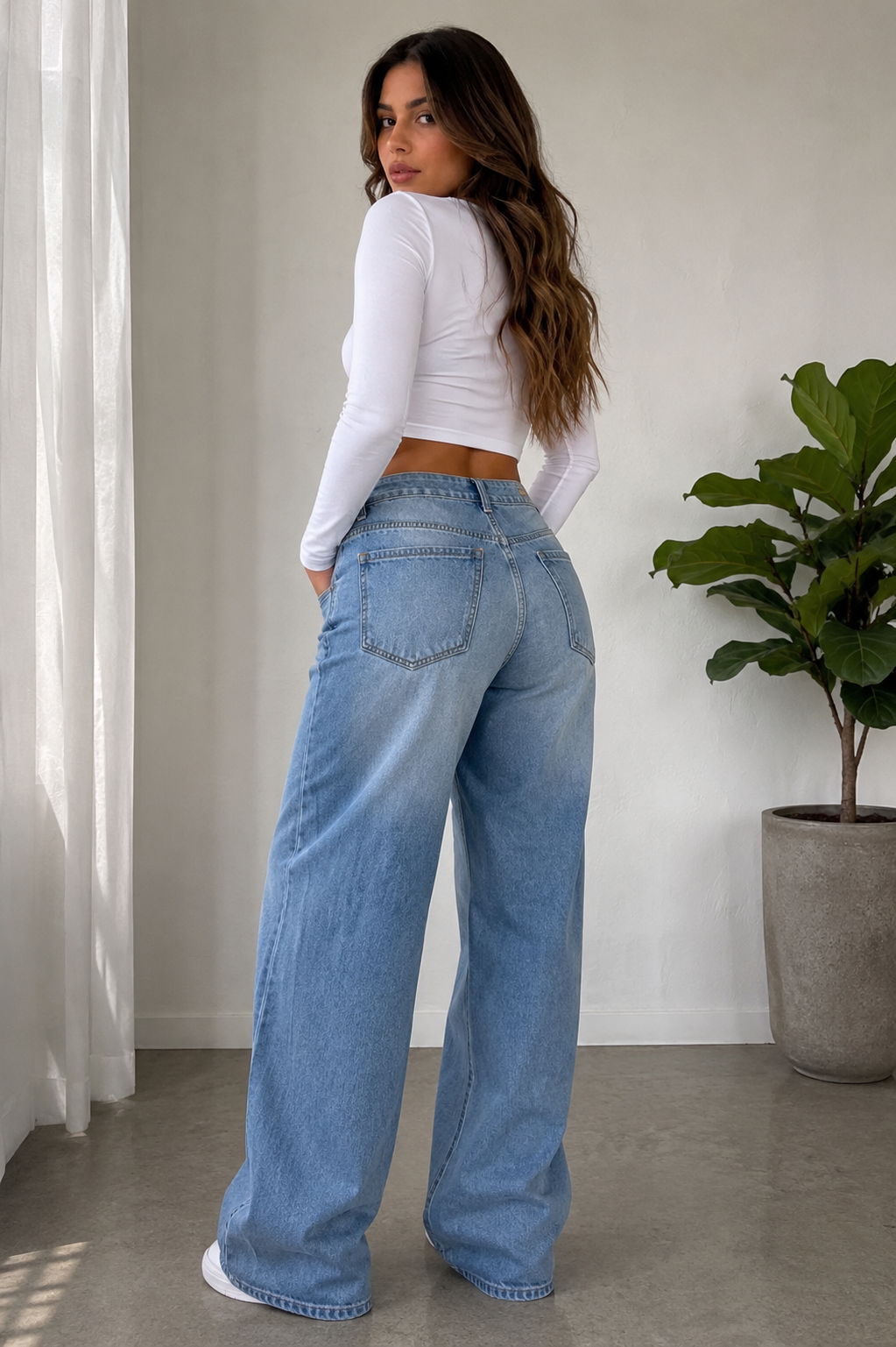 Jeans Celeste con Cinto Tiro  Medio Rígido - FACB2231-3467-4E1B-B2BA-C890093AE51A.png