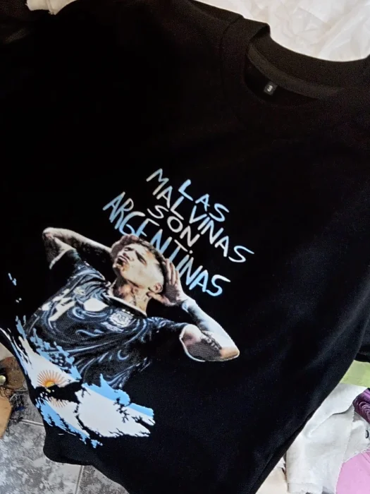 Remera Enzo Fernandez con  Malvinas