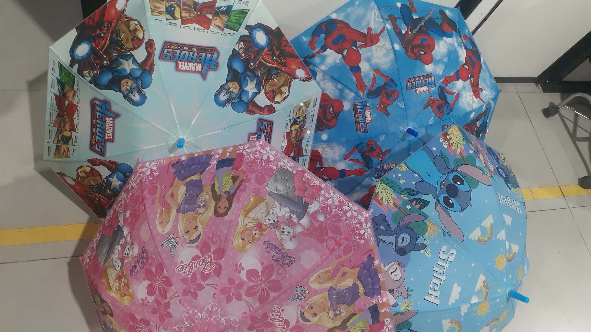 Paraguas Infantil Stich Hombre Araña Avenger Princesa - Imagen 2