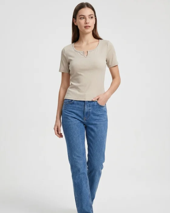 Art  641. Remera *dakota*