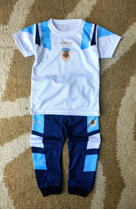 Conjunto Argentina de Bebe Media Estación