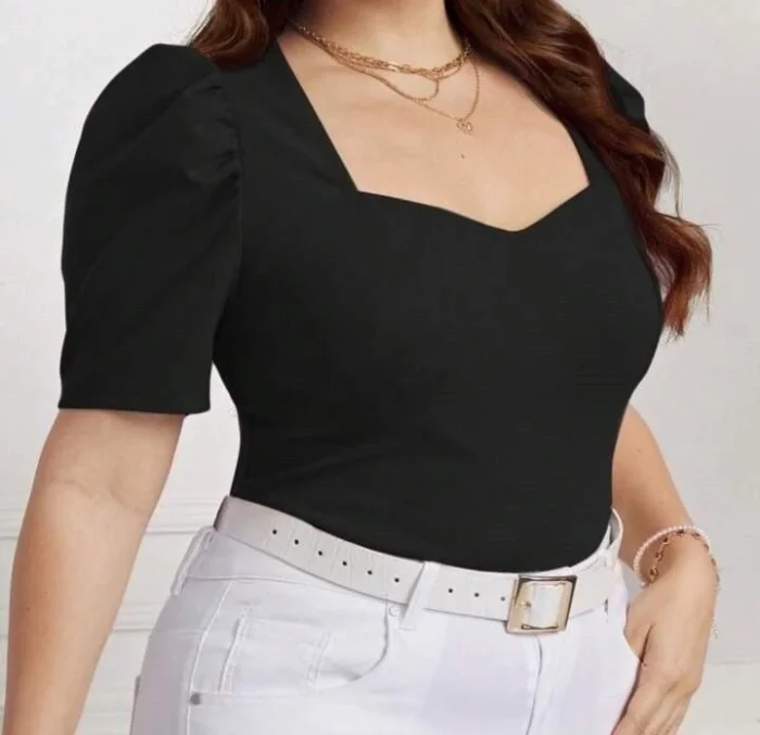 Remera Escote Corazón con Manga Princesa