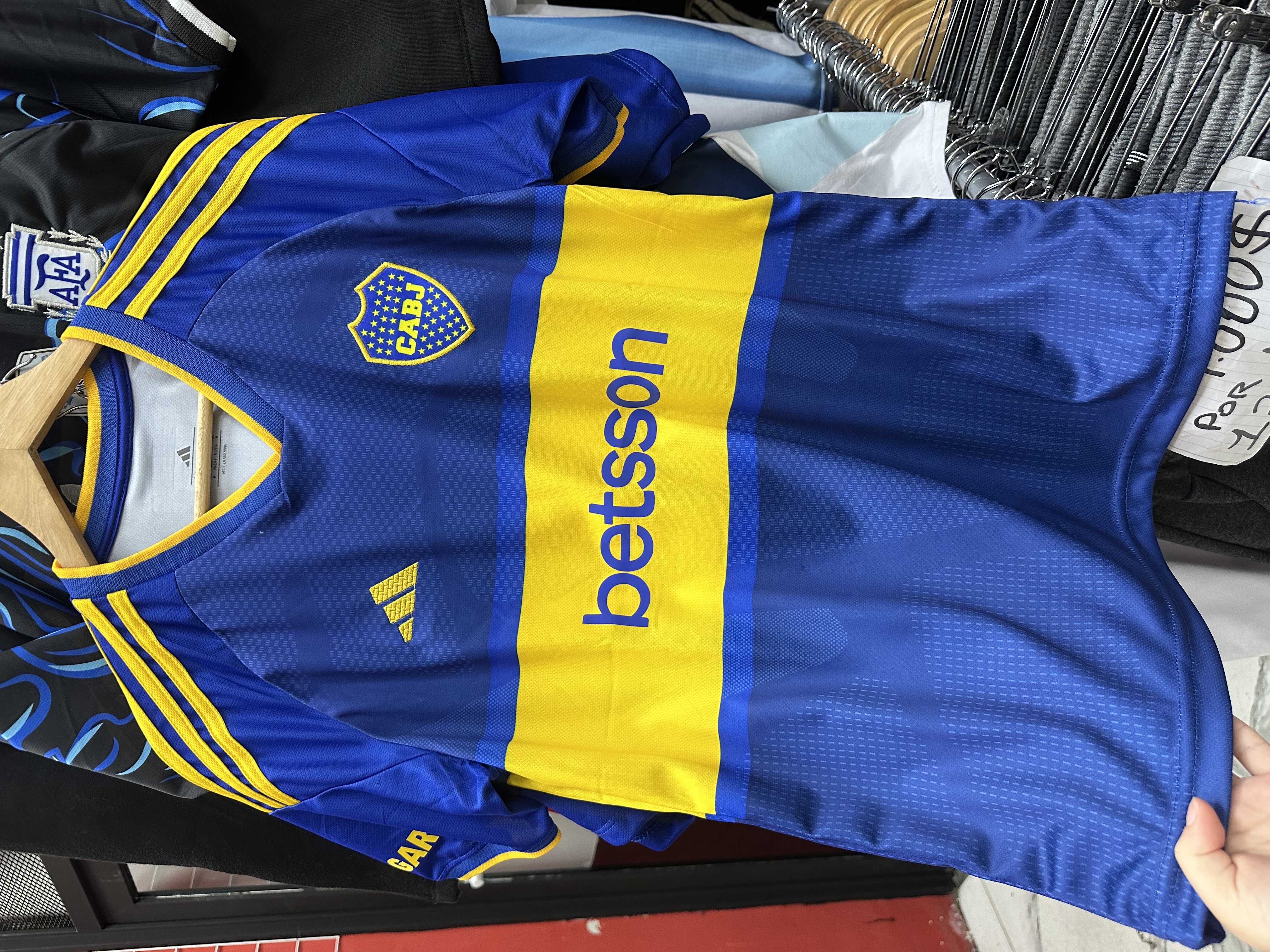 Remera de Boca Bordada - IMG_7435.jpeg