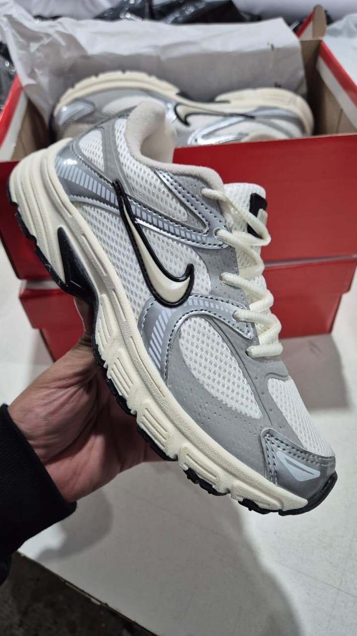 Nike V5 Deportivo - Imagen 5