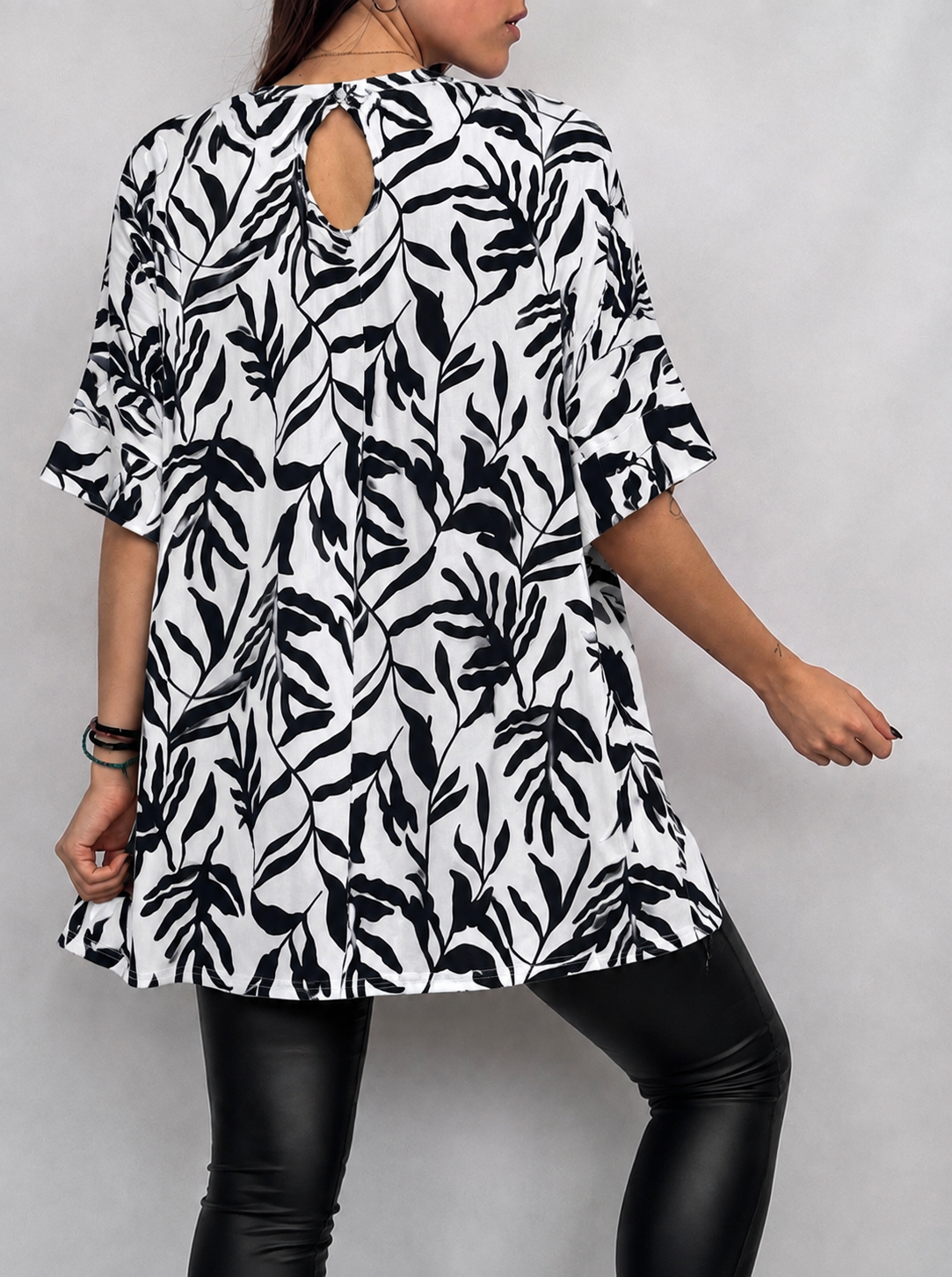 Maxi Remeras de Morley Estampado - 95B446E5-C111-48F3-9837-5A237E00100E.png
