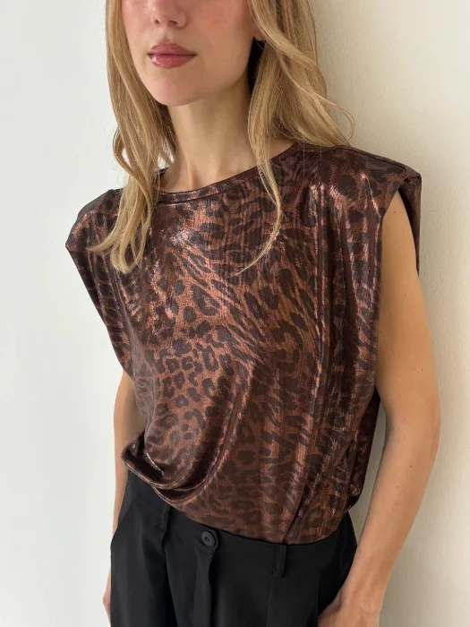 (do4720) Remera Hombreras R97
