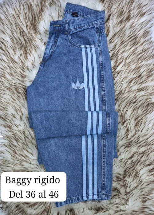 Baggy Rígido Bordado