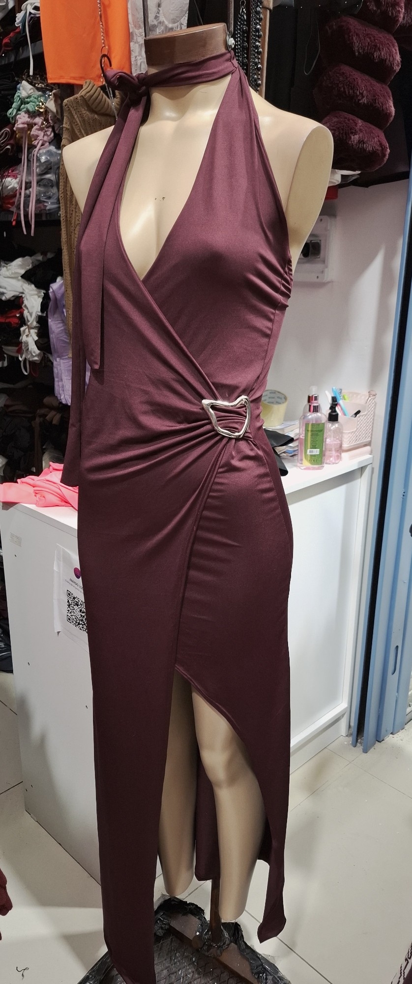 Vestido Largo con Accesorios - Imagen 3
