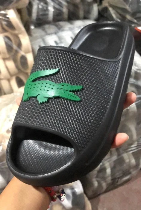 Ojotas Lacoste
