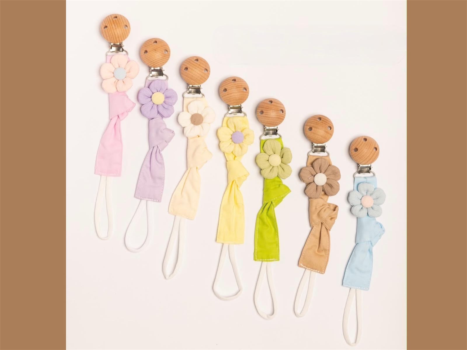 Portachupete Madera Florcita con Broche Metal en Bolsita Individual Art.21 - WhatsApp%20Image%202026-08-06%20at%2009.44.41.jpeg