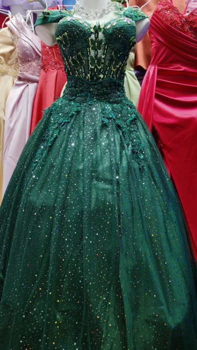 Vestido de 15 Manga Caida