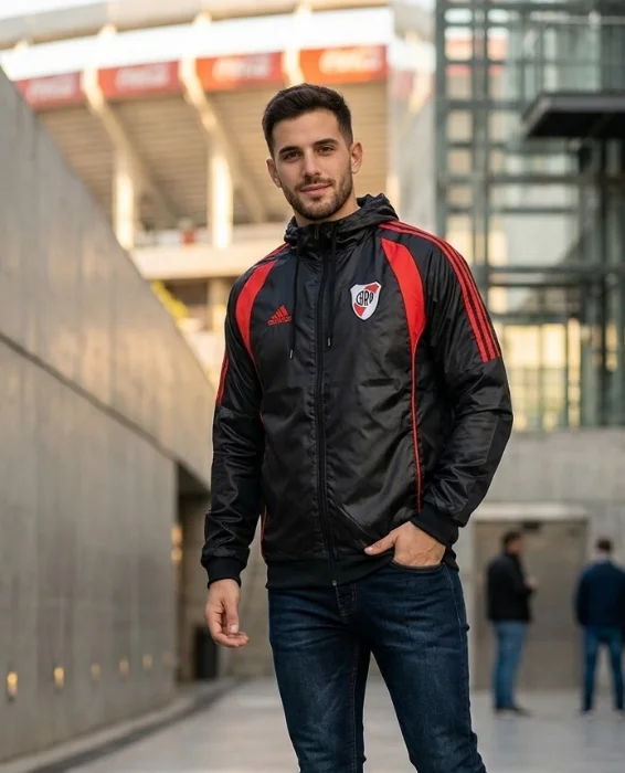 Campera Rompevientos River