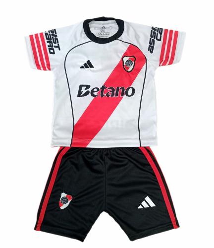 Conjunto Deportivo Bordado River Bebe