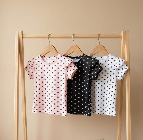 Remera Lunares