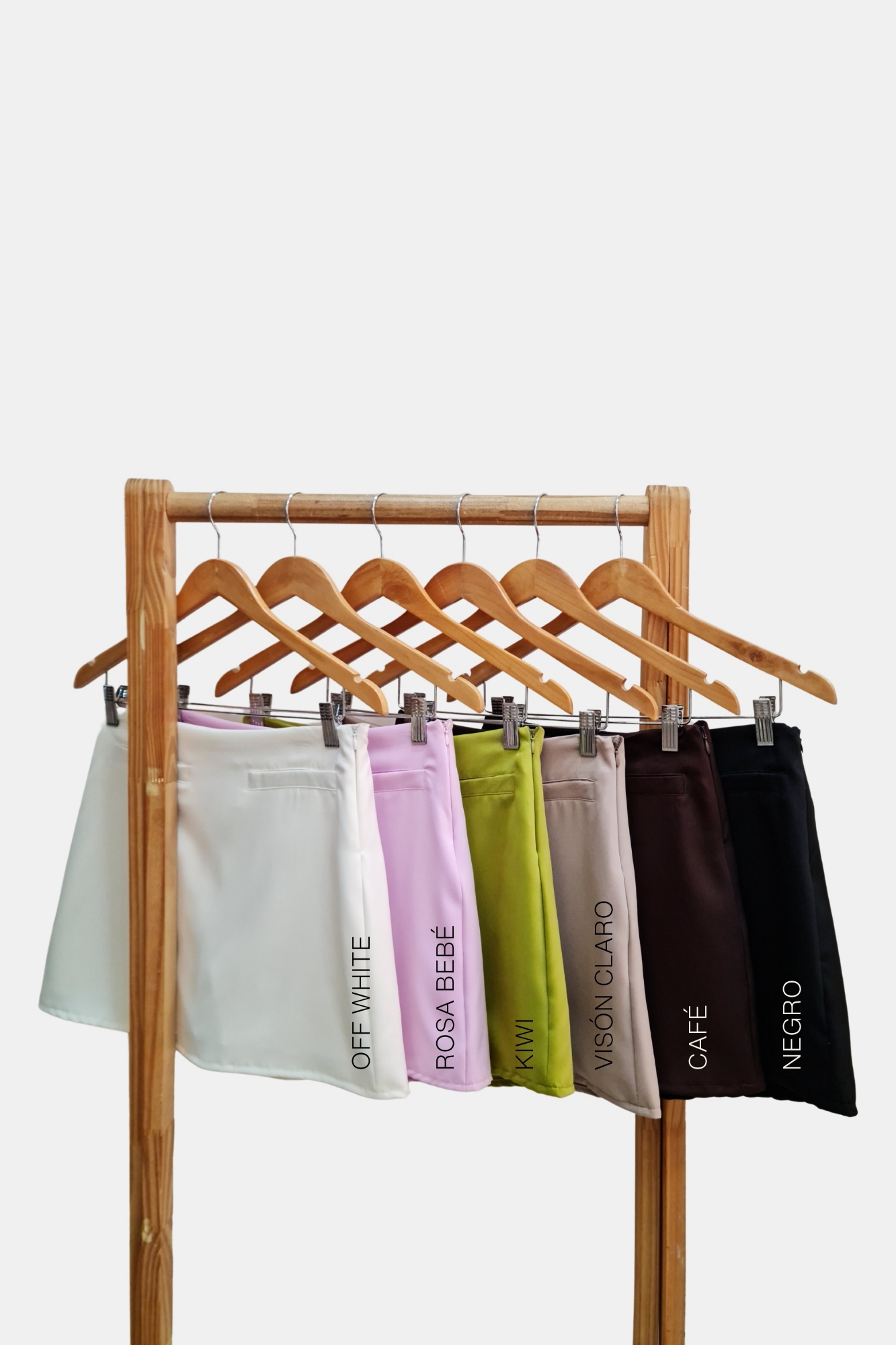 Skort Sastrero con Bolsillos Falsos, Pinzas Traseras y Cierre Invisible - Imagen 2