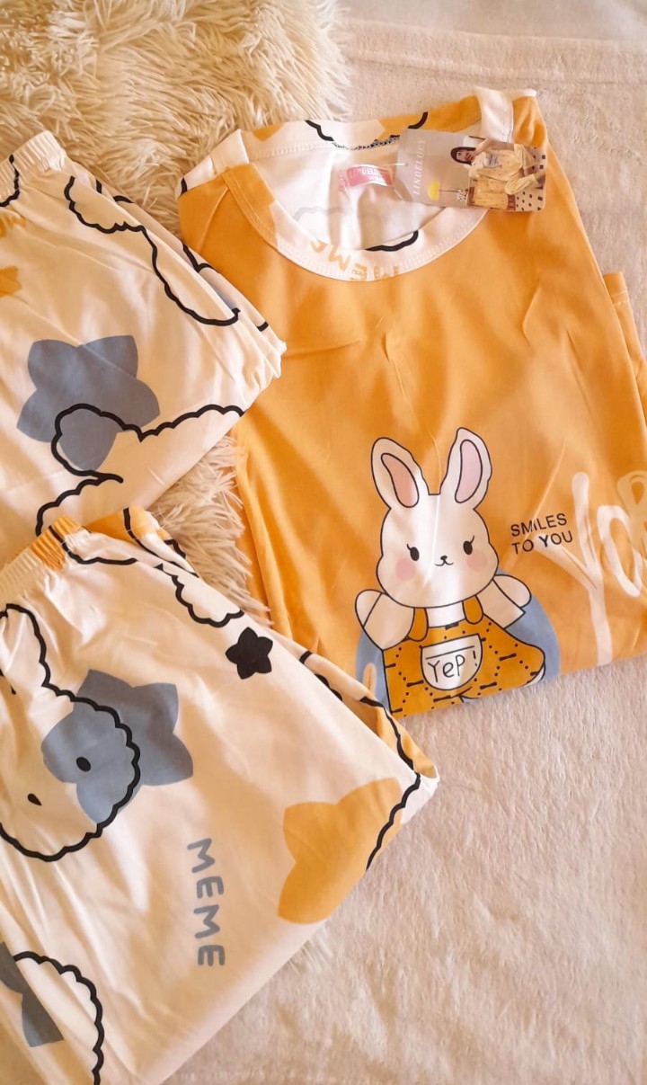 Pijama de 3 Piezas Importada - Imagen 3