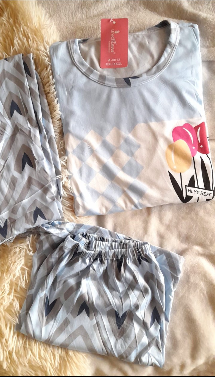 Pijama de 3 Piezas Importada - Imagen 4
