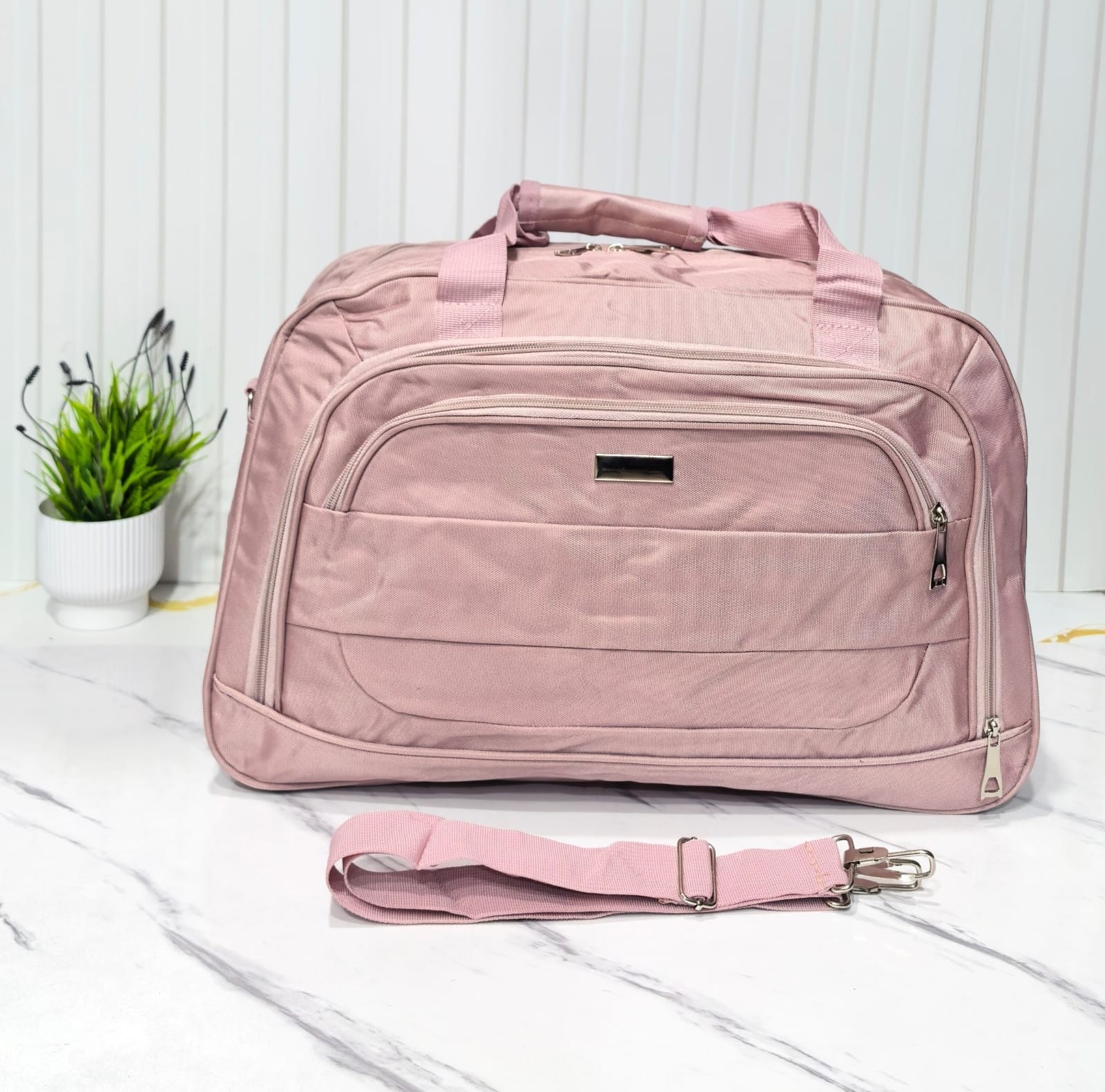 Bolso de Viaje de  Amplia Capacidad* Impermeable* Excelente Calidad 
tira Desmontable - Imagen 5