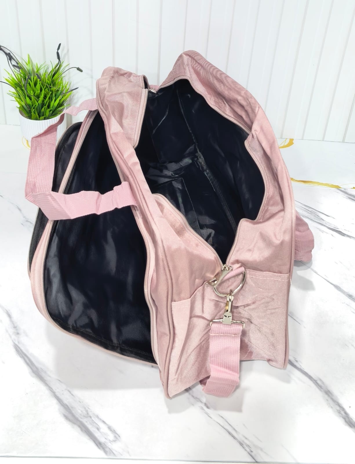 Bolso de Viaje de  Amplia Capacidad* Impermeable* Excelente Calidad 
tira Desmontable - Imagen 7