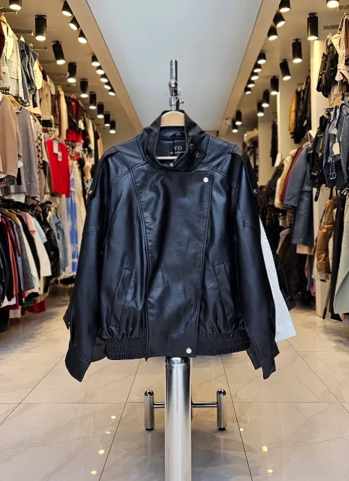 Campera de Cuero Over 931