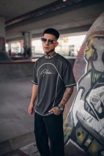 Remera Oversize Reverse
